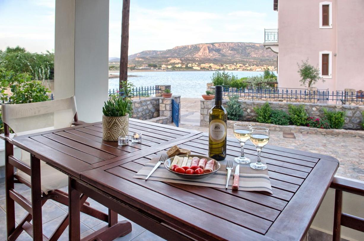 Seasight Living Apartment Plitra Exterior photo